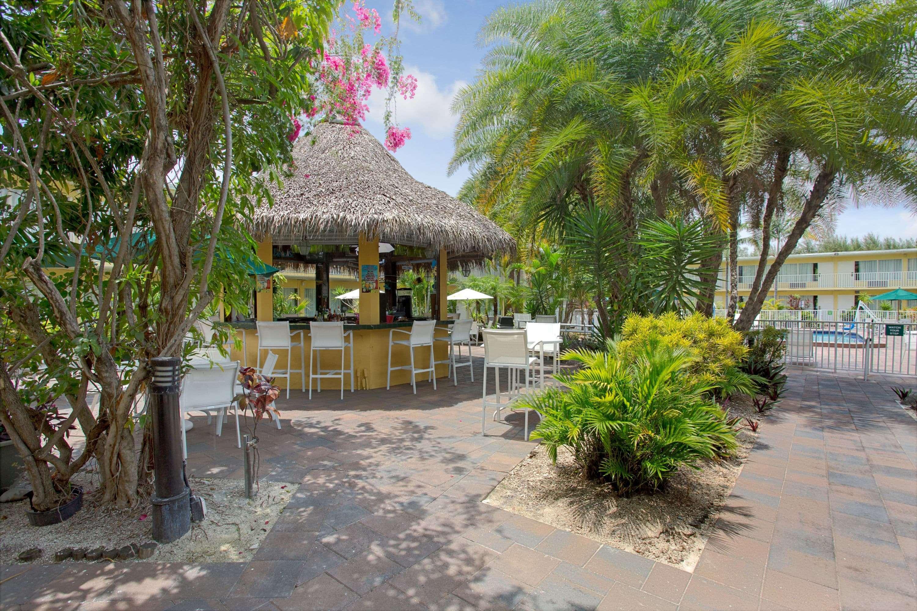 Ramada By Wyndham Fort Lauderdale Airport/Cruise Port Dania Beach Eksteriør billede